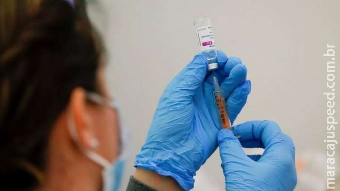 Uma dose de Pfizer ou AstraZeneca já corta transmissão da covid pela metade, indica estudo Uma dose de Pfizer ou AstraZeneca já corta transmissão da covid pela metade, indica estudo