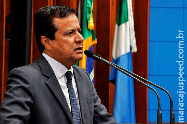 Amarildo diz que está sem cabeça para vaga e deixa decisão para assembleia Amarildo diz que está sem cabeça para vaga e deixa decisão para assembleia