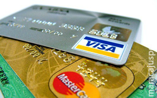 BC muda norma de contratação de cartão de crédito e conta de pagamento pré-paga