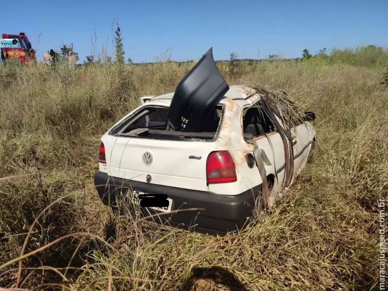 Bêbado e sem CNH, homem capota carro que havia acabado de comprar Bêbado e sem CNH, homem capota carro que havia acabado de comprar