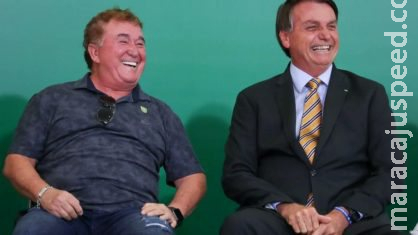 Bolsonaro não participou de reunião sobre vacinas para se encontrar com Amado Batista