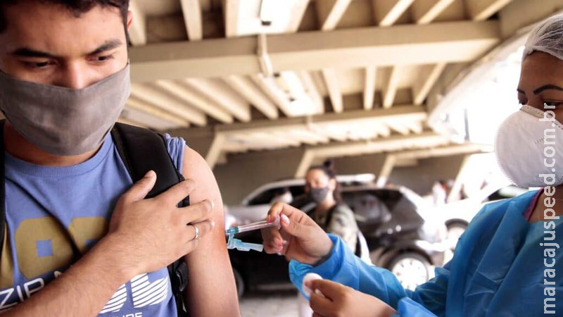 Brasil tem 21,36% da população vacinada com a primeira dose contra a covid-19 Brasil tem 21,36% da população vacinada com a primeira dose contra a covid-19
