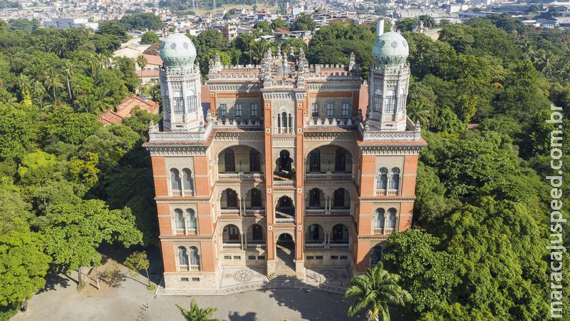 Câmara aprova PL que dá à Fiocruz título de Patrimônio Nacional de Saúde Pública Câmara aprova PL que dá à Fiocruz título de Patrimônio Nacional de Saúde Pública