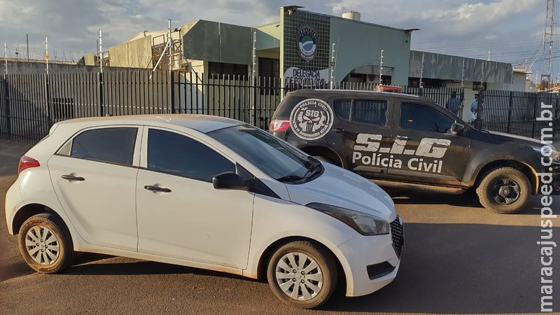 Carro roubado no estado de São Paulo é apreendido em MS Carro roubado no estado de São Paulo é apreendido em MS