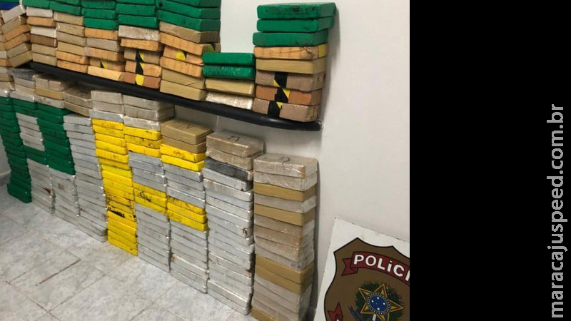 Com documento falso, motorista é preso com cocaína avaliada em R$ 7 milhões em veículo Com documento falso, motorista é preso com cocaína avaliada em R$ 7 milhões em veículo