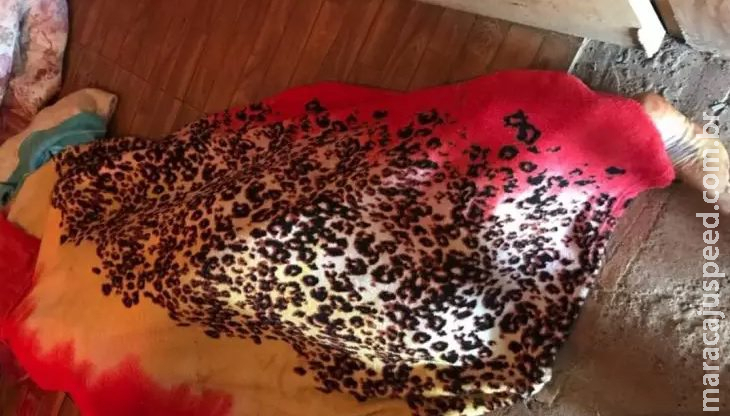Comerciante é encontrado morto e polícia suspeita de latrocínio