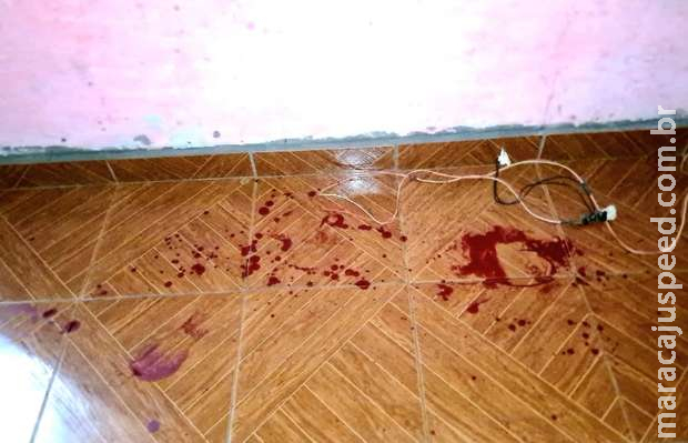 Criança de 2 anos leva tiro na cabeça durante tiroteio em festa de aniversário Criança de 2 anos leva tiro na cabeça durante tiroteio em festa de aniversário