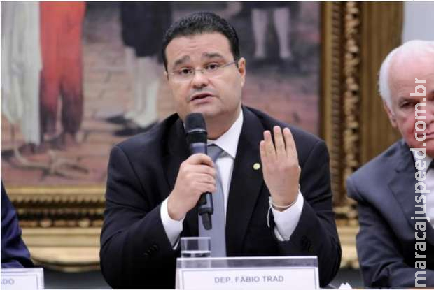 Deputado de MS pede vacina para pessoas com síndrome pós-covid Deputado de MS pede vacina para pessoas com síndrome pós-covid