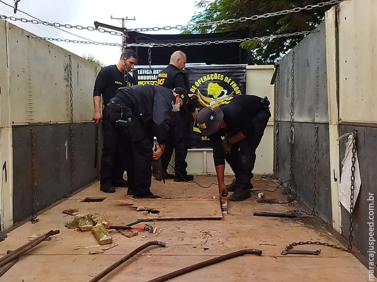 DOF apreende mais 2 carretas com maconha e investiga possível DOF apreende mais 2 carretas com maconha e investiga possível