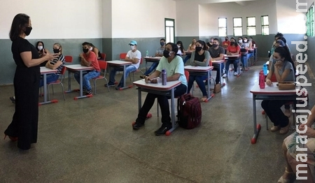 Educação capacita assistentes de sala de alunos com necessidades educacionais especiais Educação capacita assistentes de sala de alunos com necessidades educacionais especiais