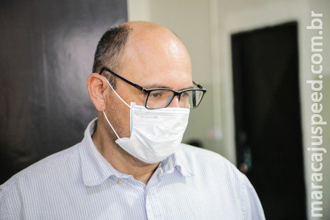 Empresária é flagrada por delegado tentando aplicar golpe em banco com documento falso em Campo Grande Empresária é flagrada por delegado tentando aplicar golpe em banco com documento falso em Campo Grande