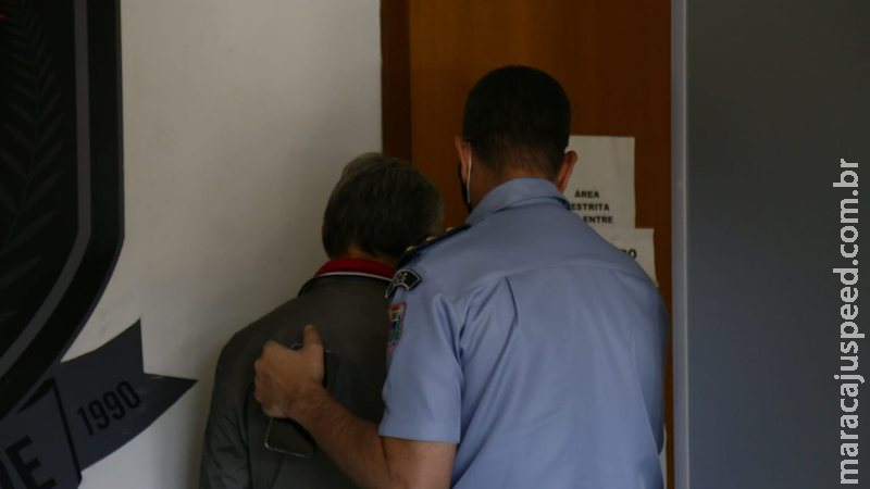 Empresários foram ao Gaeco após ex-comandante da PMMS ameaçar ‘pendurar família’ em cobrança de dívida Empresários foram ao Gaeco após ex-comandante da PMMS ameaçar ‘pendurar família’ em cobrança de dívida