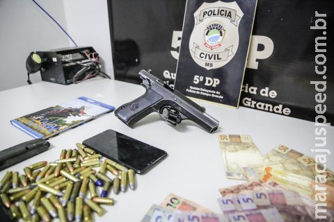 Foragido após levar 19 tiros é flagrado com arma israelense e preso em Campo Grande Foragido após levar 19 tiros é flagrado com arma israelense e preso em Campo Grande