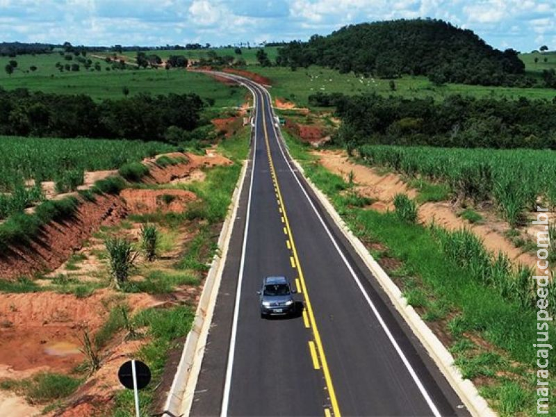 Governo assina contrato para obra de R$ 55 milhões na rodovia MS-278 Fátima do Sul à Caarapó Governo assina contrato para obra de R$ 55 milhões na rodovia MS-278 Fátima do Sul à Caarapó