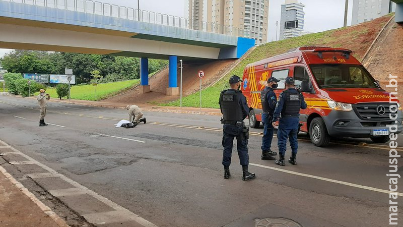 Homem cai de viaduto e morre na avenida Ceará Homem cai de viaduto e morre na avenida Ceará