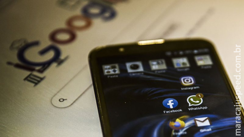 Internet no campo pode elevar produção agropecuária em até R$ 100 bilhões Internet no campo pode elevar produção agropecuária em até R$ 100 bilhões