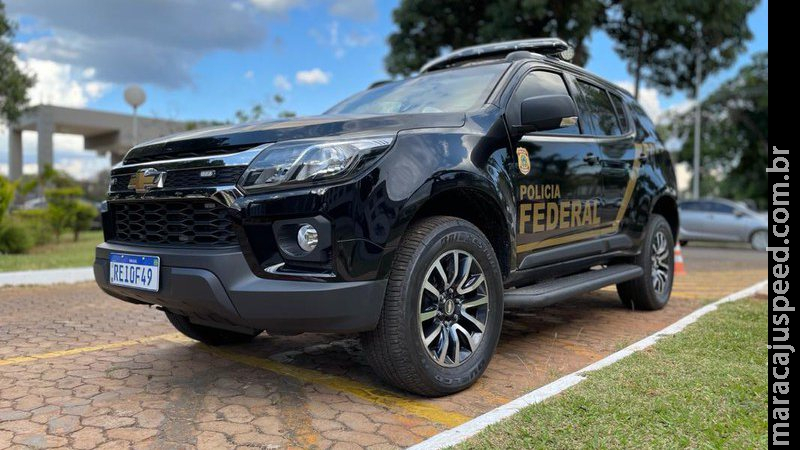 Joias, carros e aeronaves são apreendidos em operação da PF contra quadrilha tráfico de cocaína Joias, carros e aeronaves são apreendidos em operação da PF contra quadrilha tráfico de cocaína