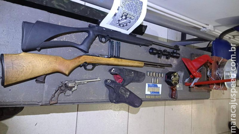 Jovem ‘comerciante’ de armas é apreendido em flagrante com armas e munições Jovem ‘comerciante’ de armas é apreendido em flagrante com armas e munições