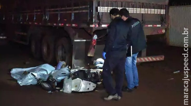 Motociclista bate em carreta parada e morre em cidade de MS Motociclista bate em carreta parada e morre em cidade de MS