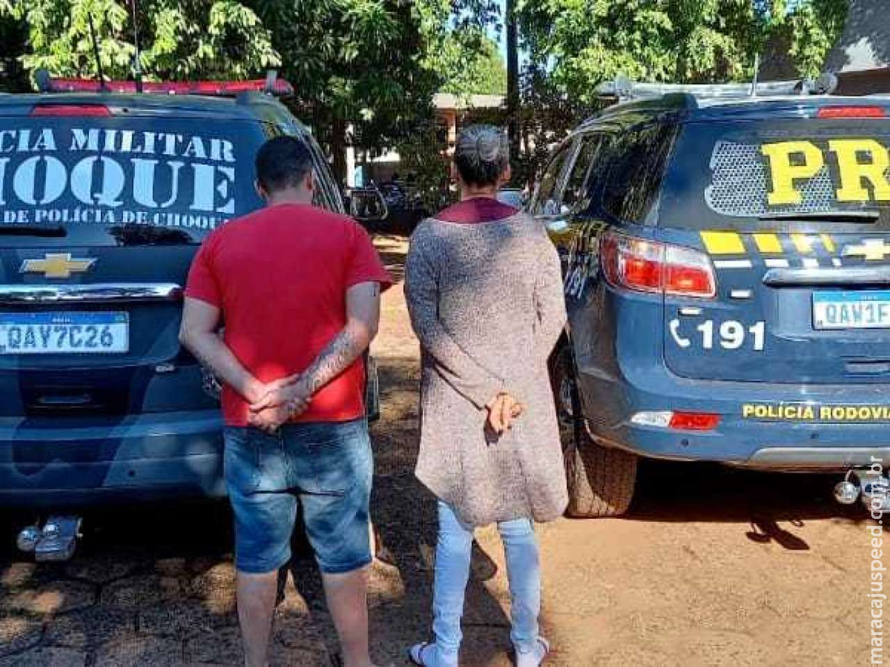 Motorista tem caminhão roubado e é mantido em cárcere privado Motorista tem caminhão roubado e é mantido em cárcere privado