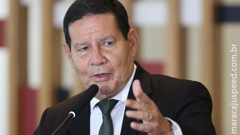 Mourão afirma que Pazuello entende ter “cometido um erro” ao participar de ato com Bolsonaro