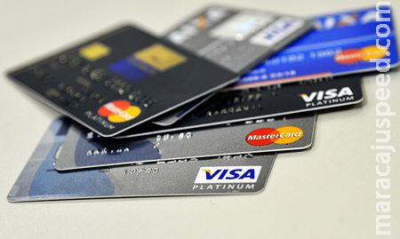  Pagamentos com cartões crescem 17% no primeiro trimestre, diz Abecs 