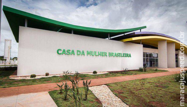 Passageiro é detido na Afonso Pena após passar a mão em mulher dentro de ônibus Passageiro é detido na Afonso Pena após passar a mão em mulher dentro de ônibus