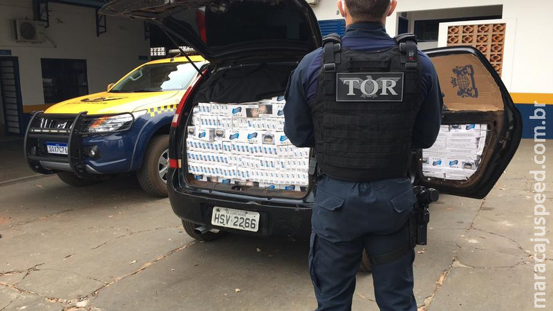 Polícia apreende dois veículos abarrotados com cigarros na MS-164 e Campo Grande Polícia apreende dois veículos abarrotados com cigarros na MS-164 e Campo Grande