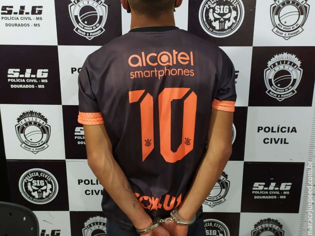 Polícia prende assassino de homem no distrito de Indápolis Polícia prende assassino de homem no distrito de Indápolis