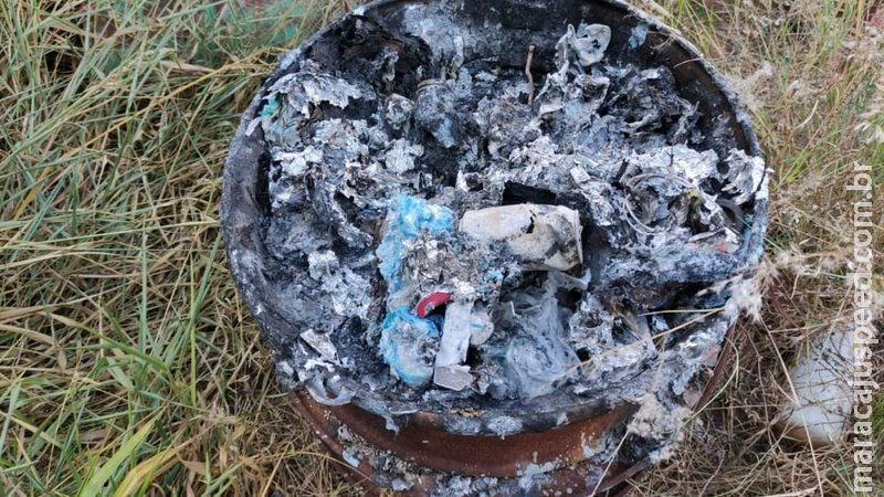 Proprietário de oficina mecânica é multado em R$ 1,6 mil por queima de resíduos sólidos