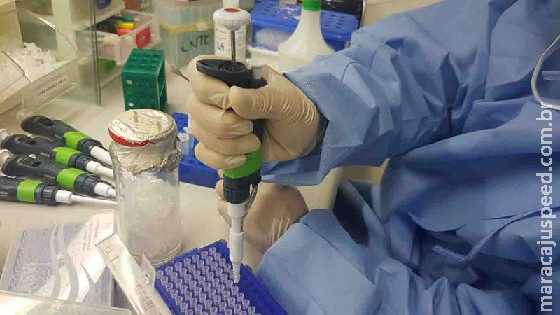 Saúde confirma 2 casos de reinfecção por covid em MS; um deles é de jovem de 19 anos Saúde confirma 2 casos de reinfecção por covid em MS; um deles é de jovem de 19 anos