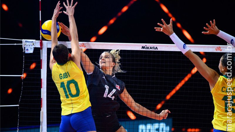 Seleção feminina vence Canadá na estreia na Liga das Nações de vôlei Seleção feminina vence Canadá na estreia na Liga das Nações de vôlei