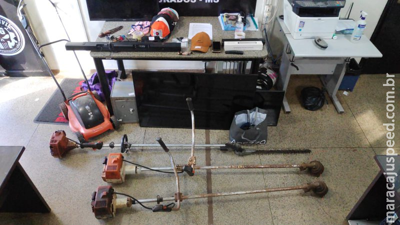 Suspeitos de furto de R$ 40 mil, receptação e tráfico são presos em flagrante