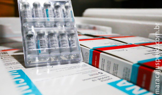 Adiar mais a 2ª dose é efetivo com a AstraZeneca, indica estudo Adiar mais a 2ª dose é efetivo com a AstraZeneca, indica estudo