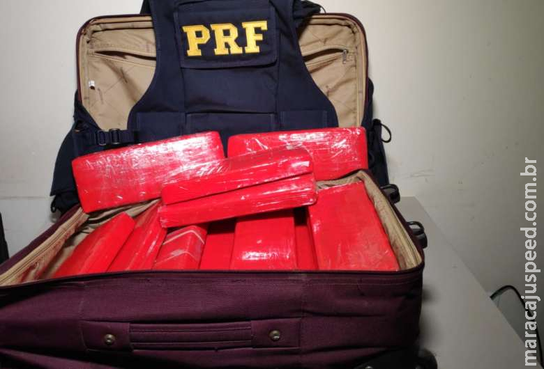 Adolescente é apreendido com mala "recheada" de drogas em Dourados Adolescente é apreendido com mala "recheada" de drogas em Dourados