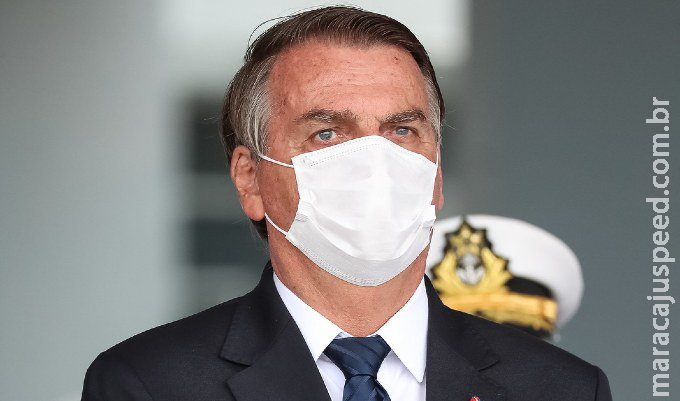 Após 2 dias, Bolsonaro diz lamentar 500 mil óbitos e defende tratamento precoce