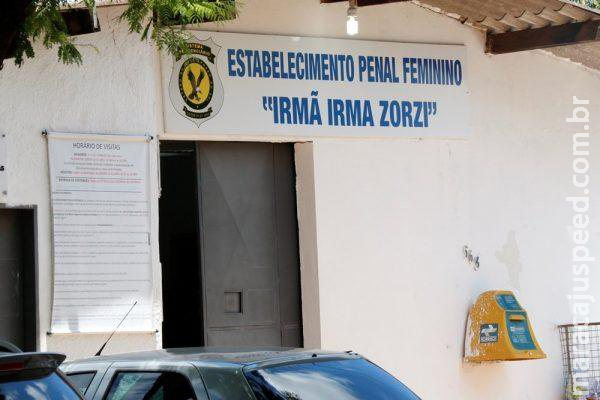 ‘Aranha’ escala presídio em Campo Grande e acaba preso com maconha e 10 celulares