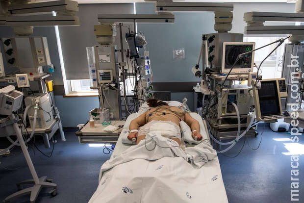Brasil tem 1.454 mortos por covid em 24 horas