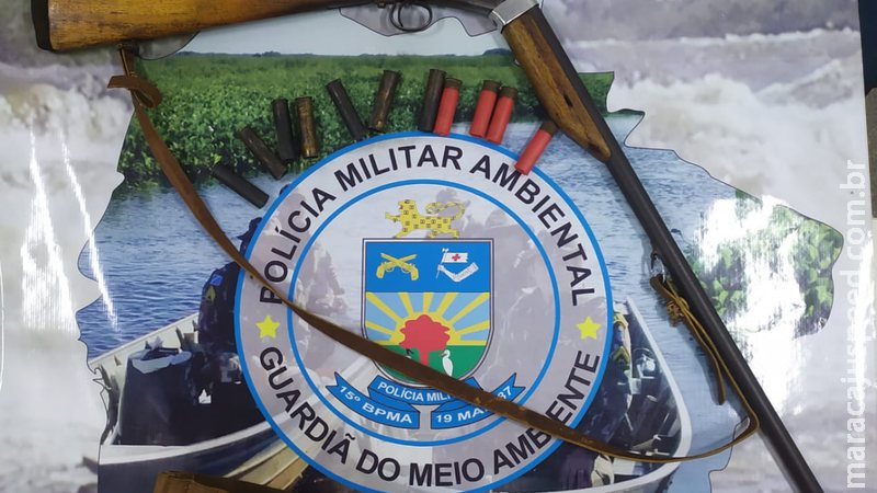 Caçador é surpreendido e polícia apreende rifle e munições Caçador é surpreendido e polícia apreende rifle e munições