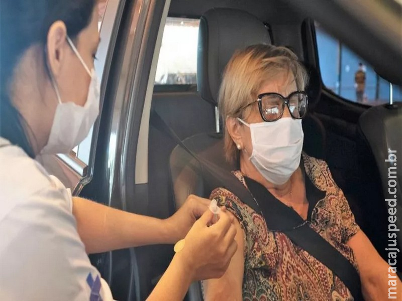 Campo Grande retoma vacinação nesta sexta e imuniza pessoas de 49 anos ou mais e 2ª dose de CoronaVac Campo Grande retoma vacinação nesta sexta e imuniza pessoas de 49 anos ou mais e 2ª dose de CoronaVac