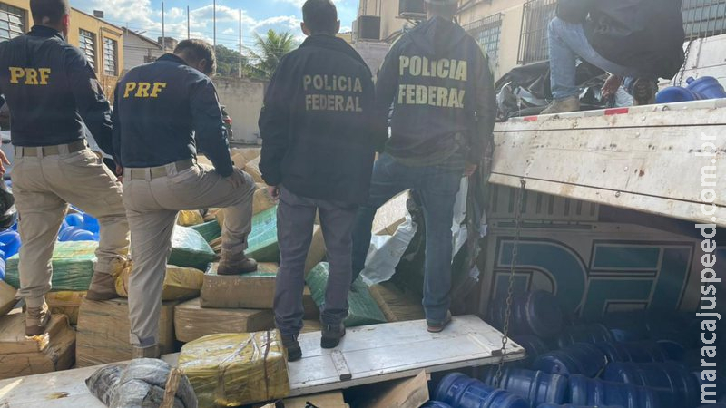 Carga com 5,6 toneladas de maconha que saiu de MS é apreendida em SP Carga com 5,6 toneladas de maconha que saiu de MS é apreendida em SP