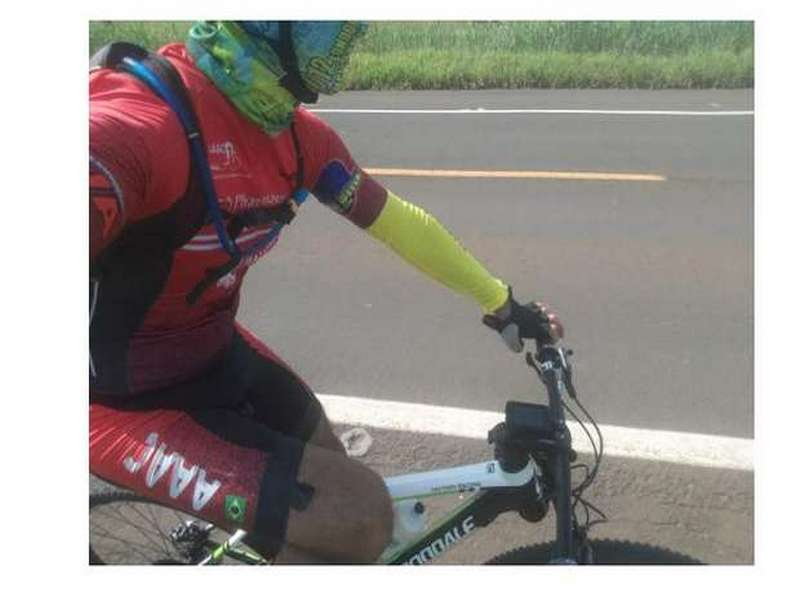 Ciclista é assaltada por bandido da moto vermelha na MS-010 Ciclista é assaltada por bandido da moto vermelha na MS-010