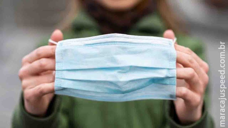 Com 55% de vacinados com duas doses, Israel retoma uso de máscaras em locais fechados Com 55% de vacinados com duas doses, Israel retoma uso de máscaras em locais fechados