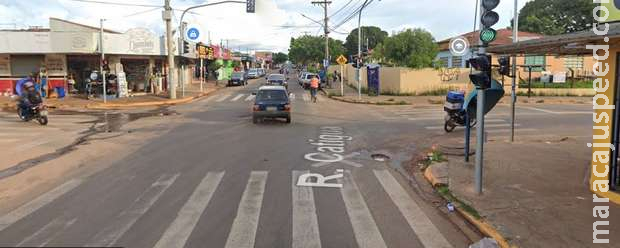 Dona de loja denuncia vizinho por tentar colocar fogo em comércio no Canguru Dona de loja denuncia vizinho por tentar colocar fogo em comércio no Canguru