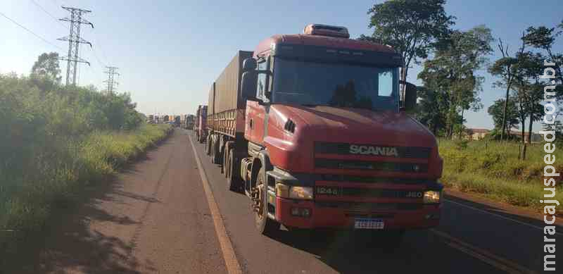 Dourados inicia vacinação de caminhoneiros nesta quinta-feira Dourados inicia vacinação de caminhoneiros nesta quinta-feira