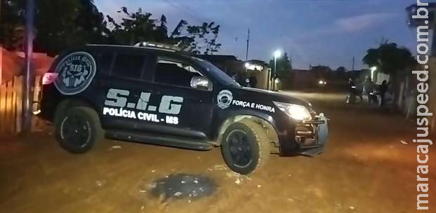 Em troca de tiros com a polícia, dois bandidos são mortos em Dourados Em troca de tiros com a polícia, dois bandidos são mortos em Dourados