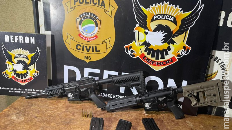 Fuzis avaliados em R$ 30 mil e apreendidos pela polícia eram do PCC e seriam usados no controle da fronteira Fuzis avaliados em R$ 30 mil e apreendidos pela polícia eram do PCC e seriam usados no controle da fronteira