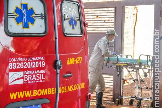 Idoso briga e mete a foice na cabeça do irmão no Novo Século Idoso briga e mete a foice na cabeça do irmão no Novo Século