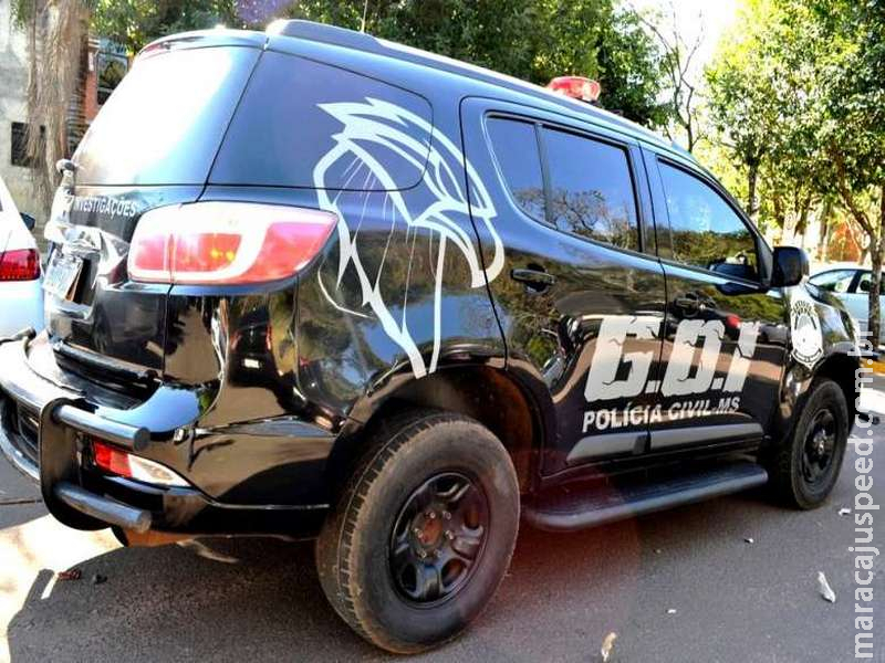 Jovem é preso por venda de crack na capital Jovem é preso por venda de crack na capital