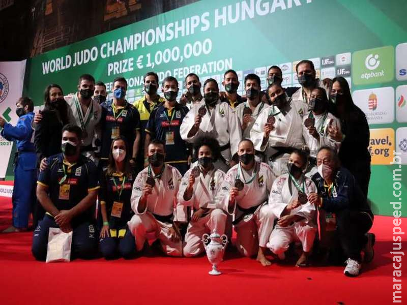 Judô: Brasil bate Rússia e fatura o bronze por equipes no Mundial Judô: Brasil bate Rússia e fatura o bronze por equipes no Mundial